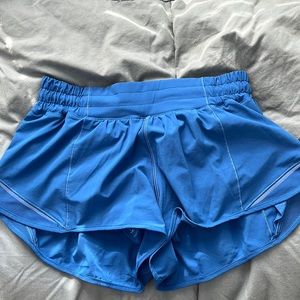 royal blue lululemon hotty hot shorts